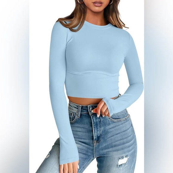 SLIM FIT CROP TOP - Picture 3 of 3